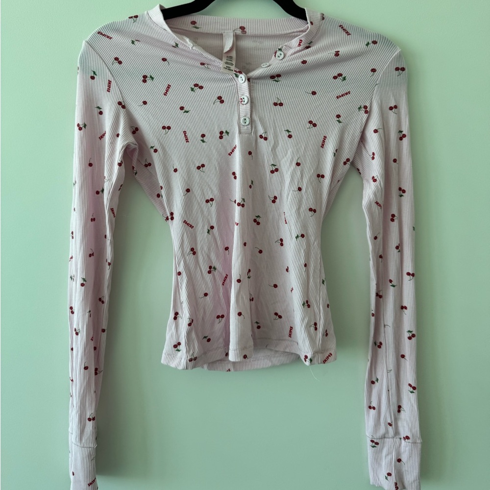 Skims Henley